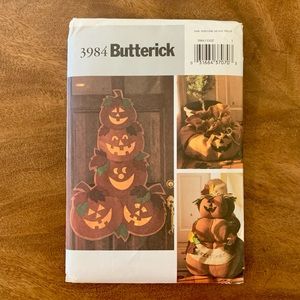 Uncut Butterick 3984 (2003) Halloween decor, factory folded sewing pattern